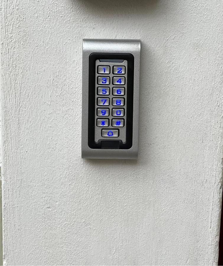 קובנה Apple Economy Hotel מראה חיצוני תמונה