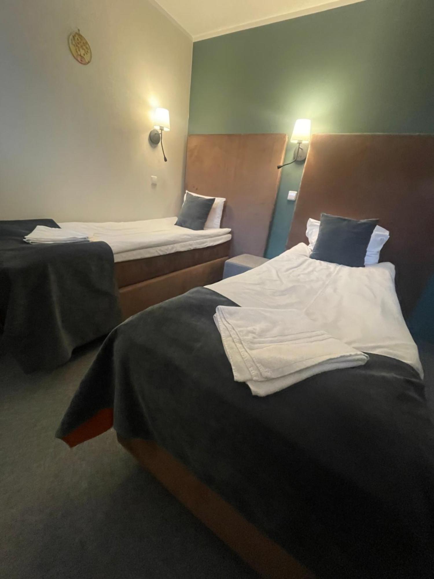 קובנה Apple Economy Hotel מראה חיצוני תמונה