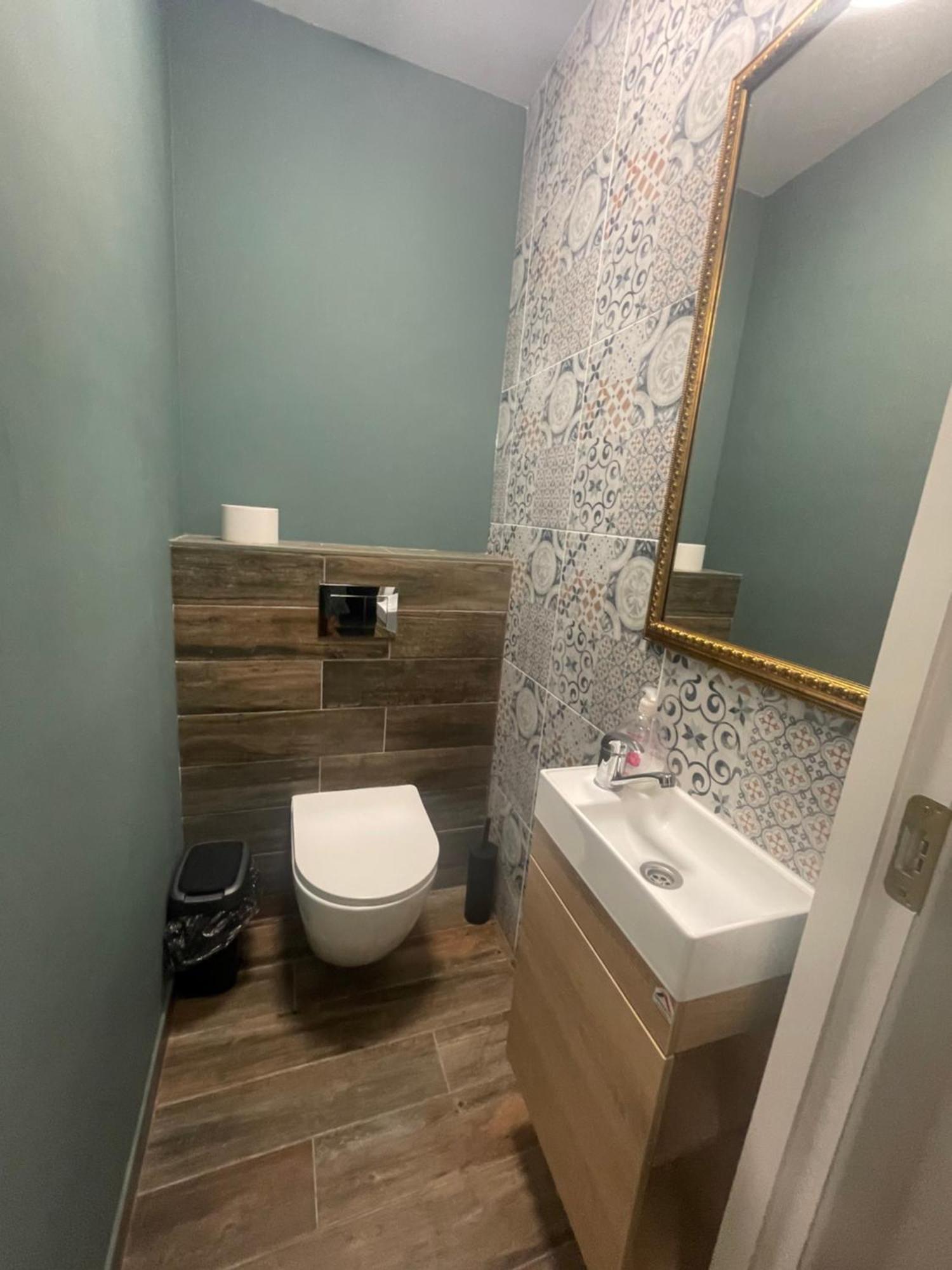 קובנה Apple Economy Hotel מראה חיצוני תמונה
