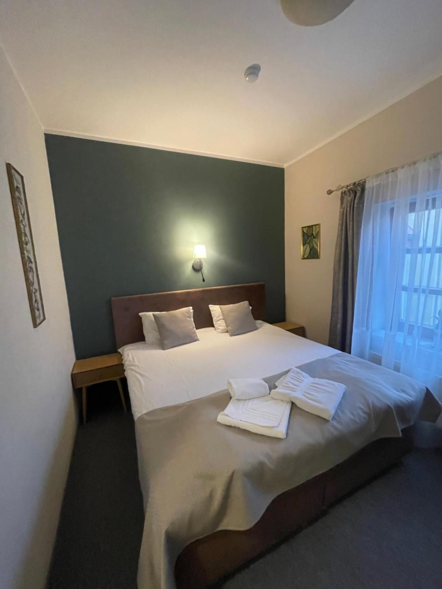 קובנה Apple Economy Hotel מראה חיצוני תמונה